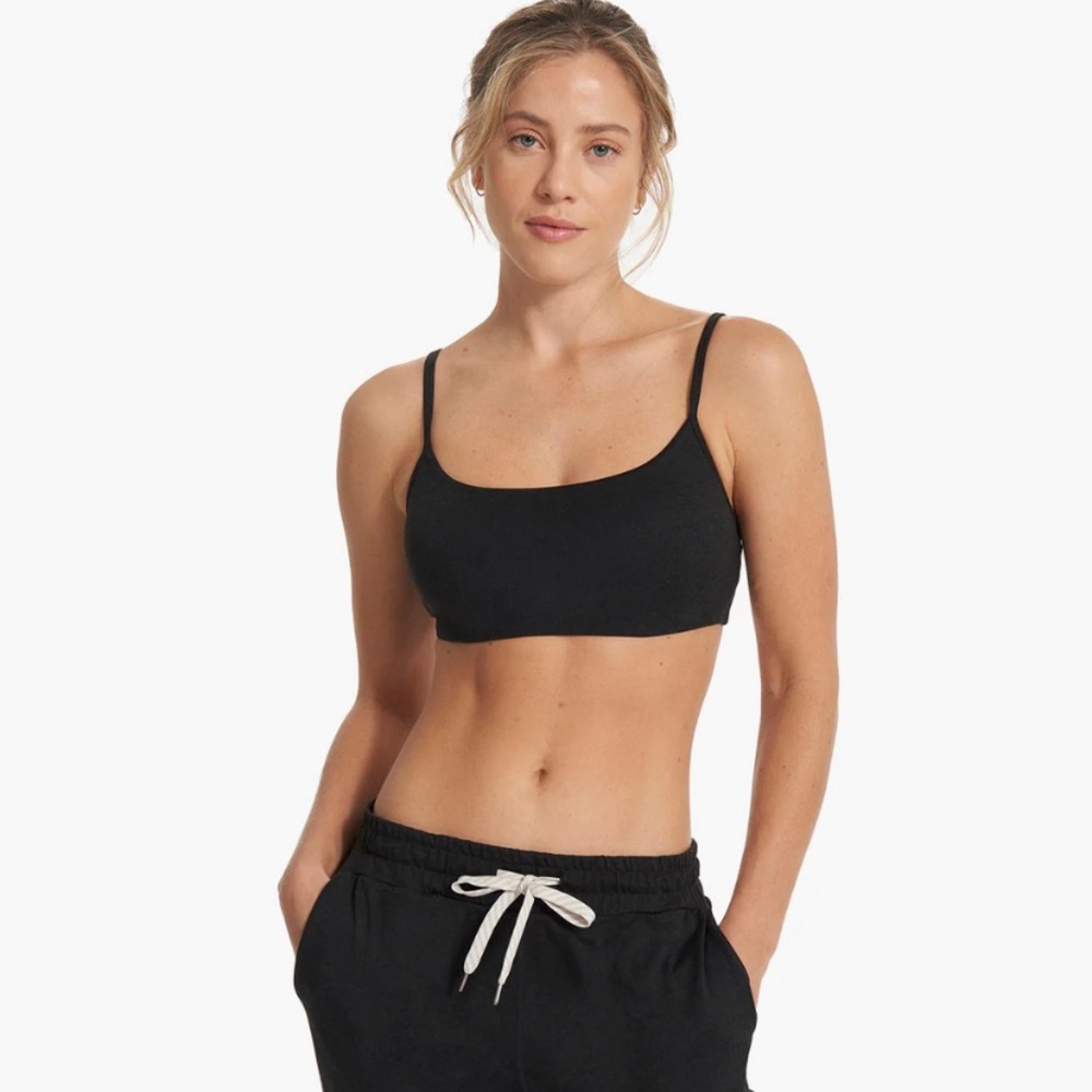 Vuori Halo Essential Sports Bra NWT